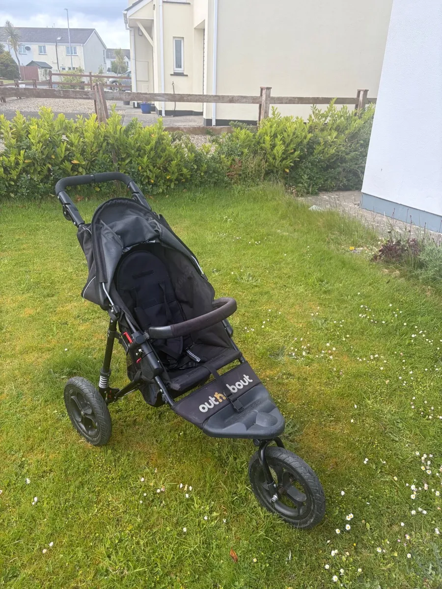 Out N About Nipper Single - Image 1