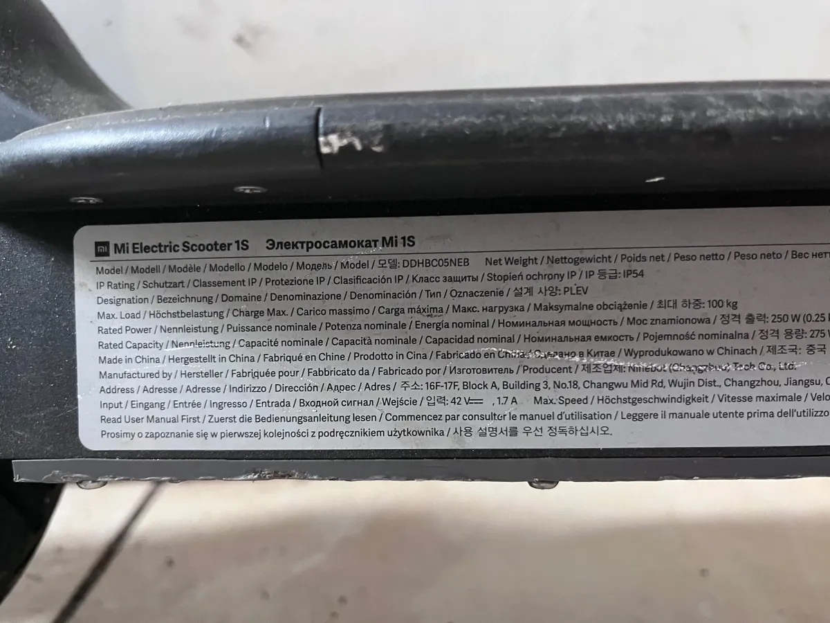 Mi Electric Scooter 1S - Image 3