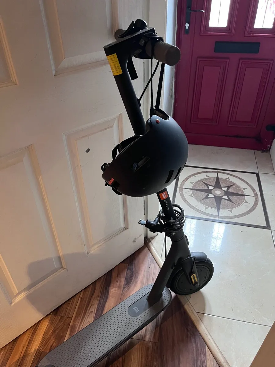 Mi Electric Scooter 1S - Image 4