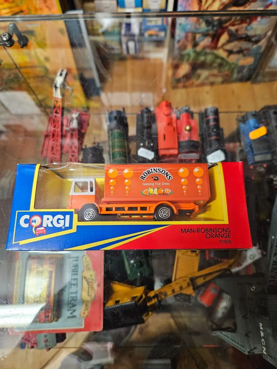 Corgi MAN Robinsons Truck - Image 1