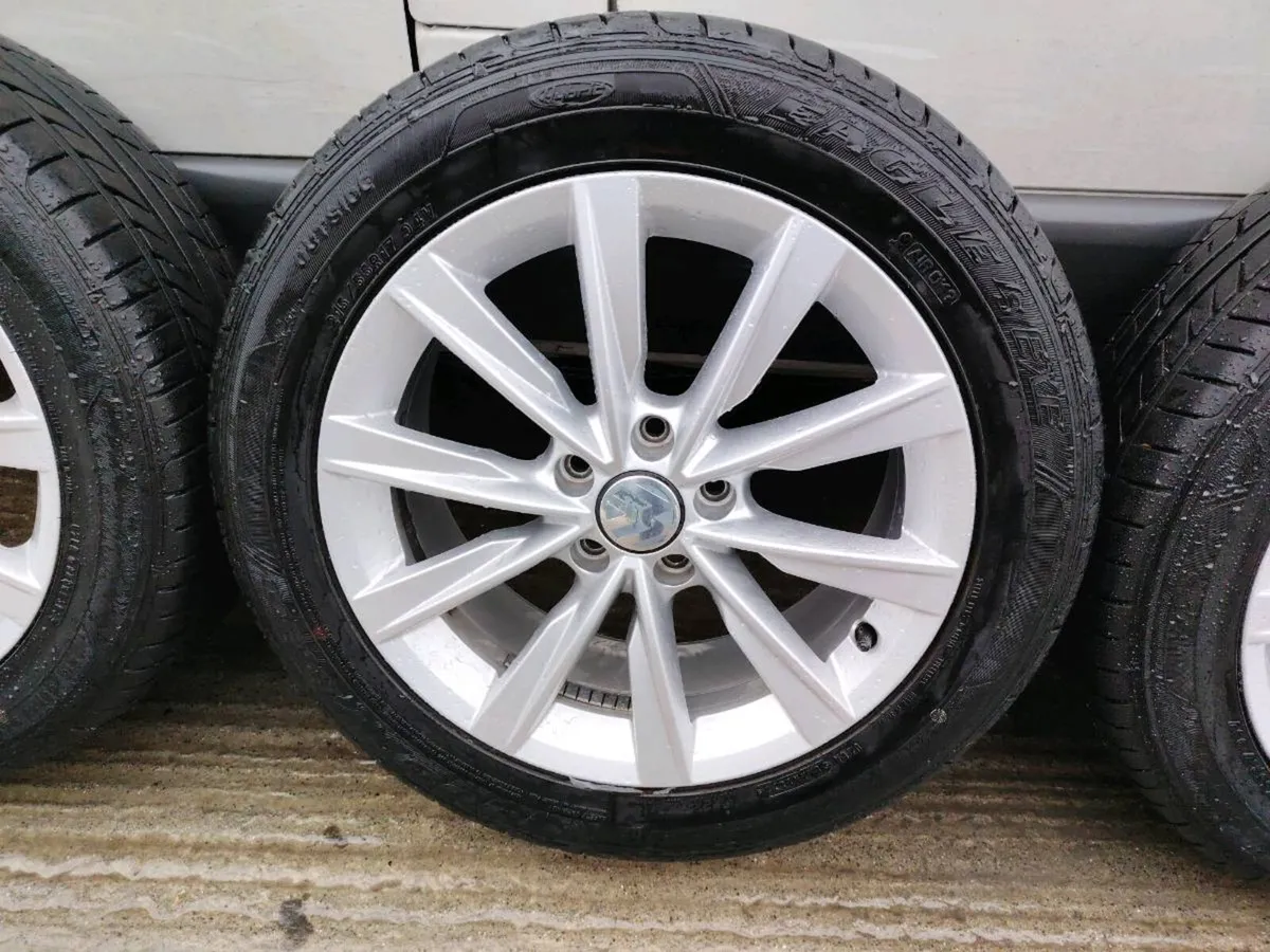 VW alloy wheels with Good Year tyres - Image 4