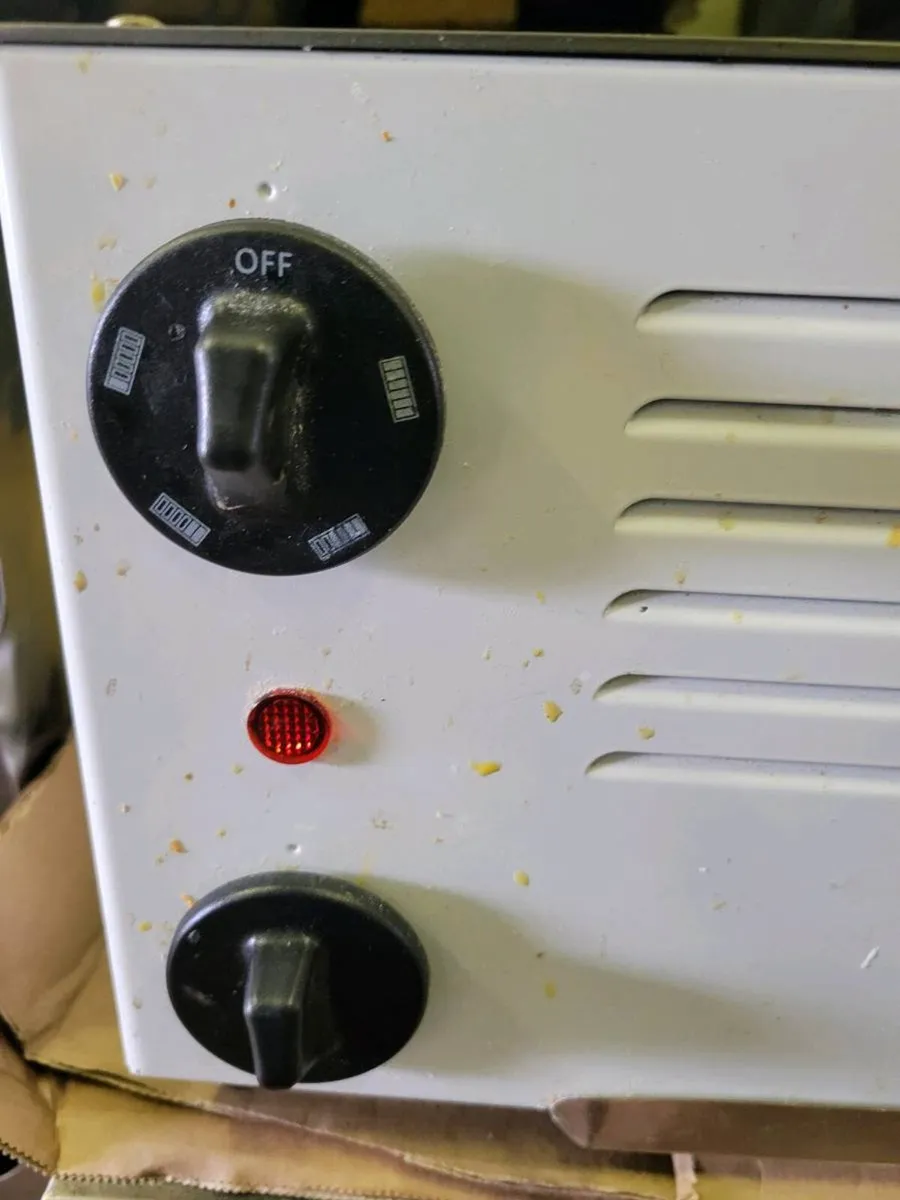 Toaster 6 Slot ROWLETT CH - Image 3