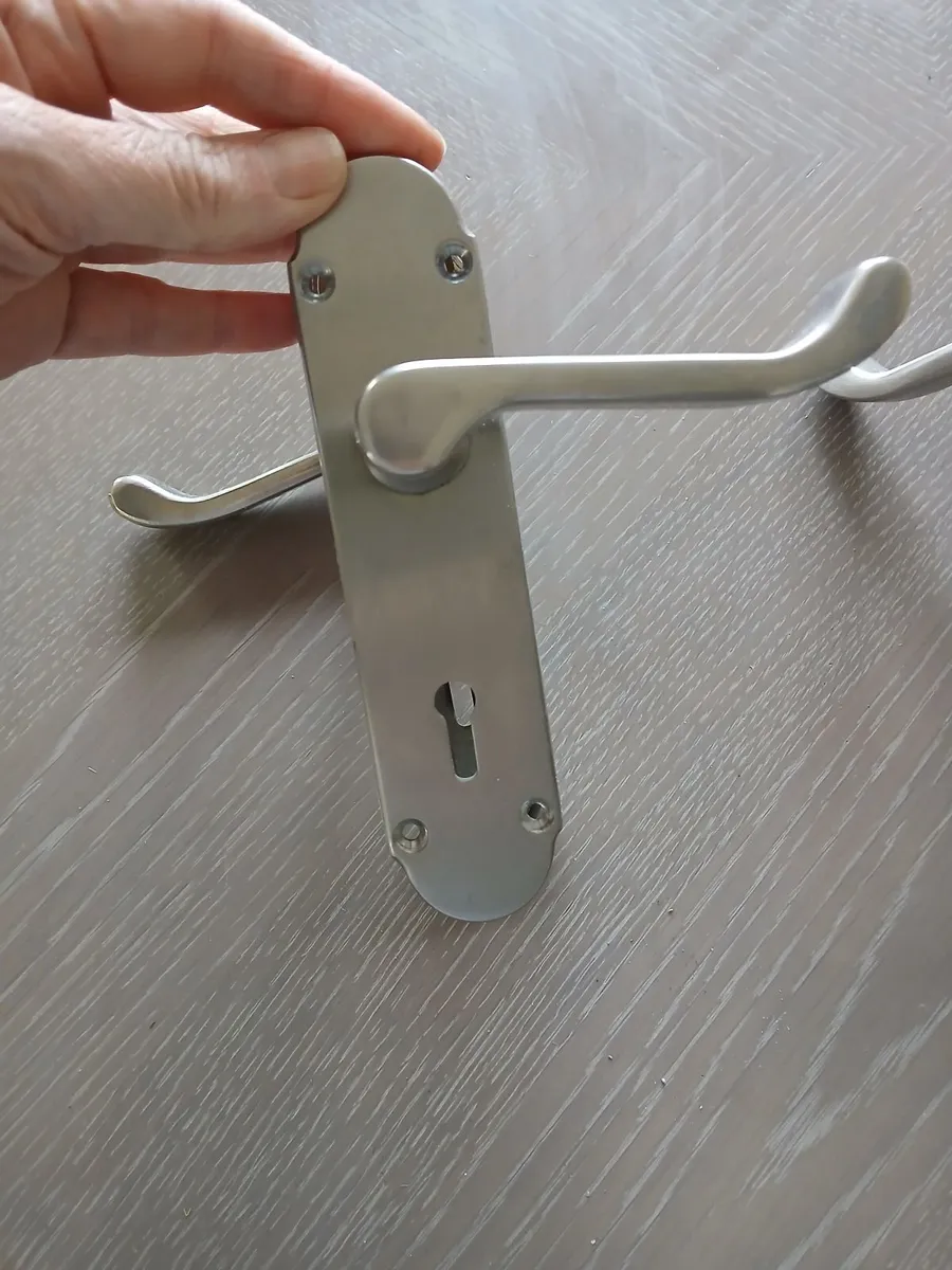 Door handles - Image 4