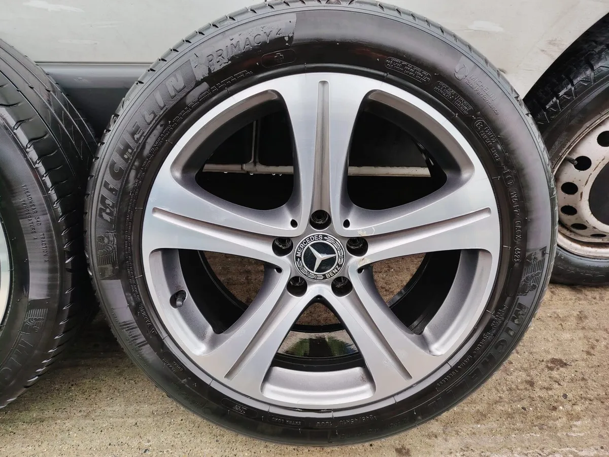 18" Mercedes E-class alloy wheels - Image 2