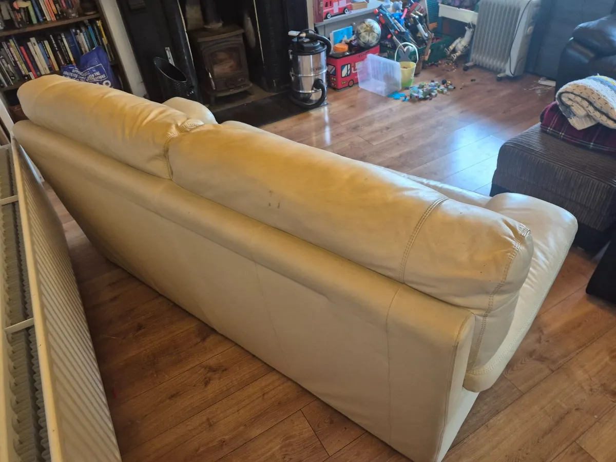 Premium cream leather Sofa-3 seater. 1 grey Chair - Image 4