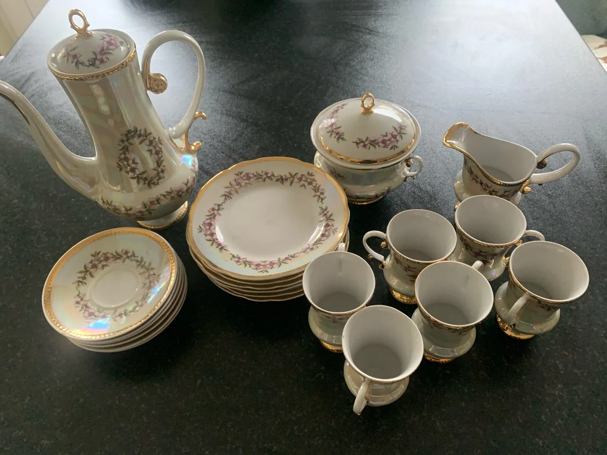 China set - Image 1
