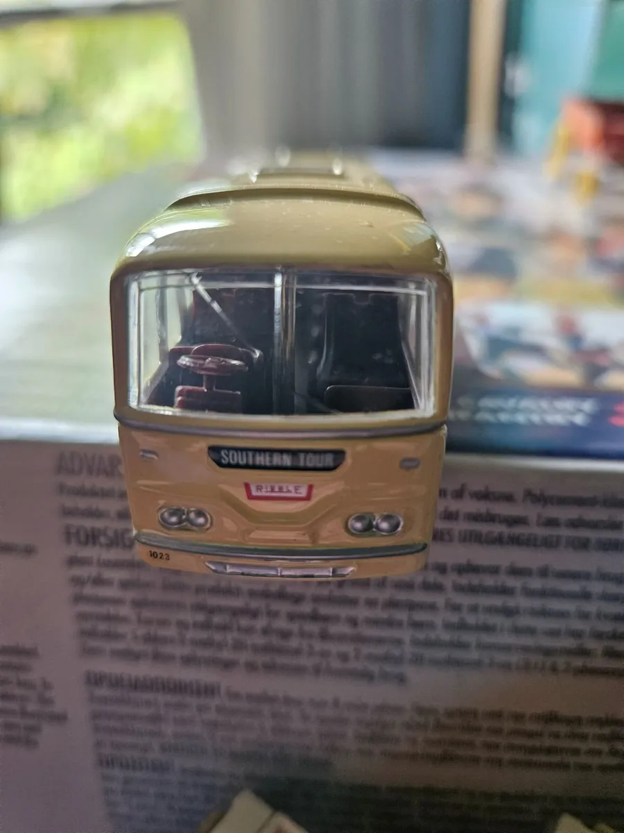 Corgi Bus - Image 1