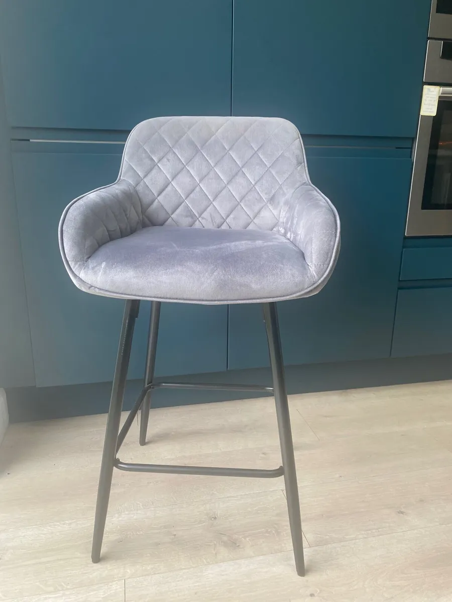 Kitchen stools - Image 1