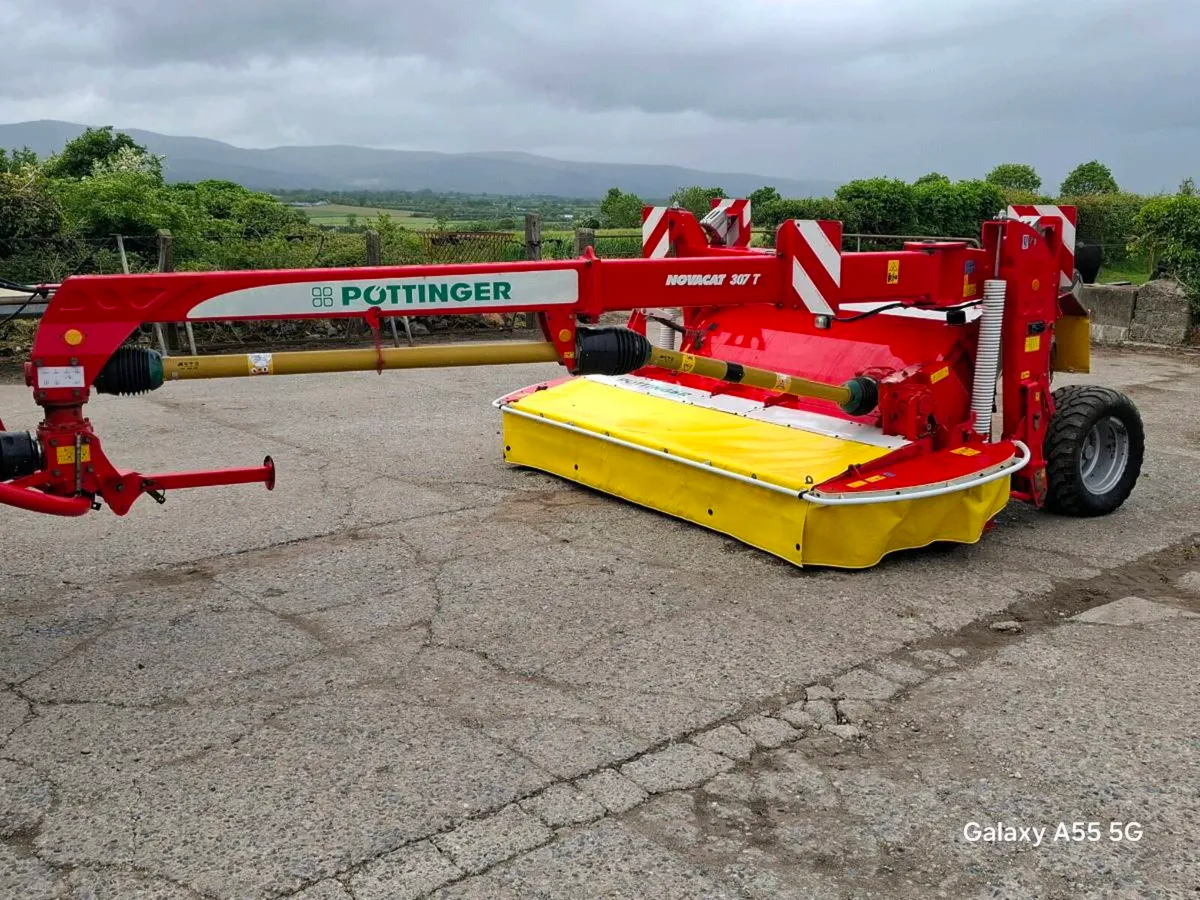 Pottinger 10ft Trailed Mower - Image 2