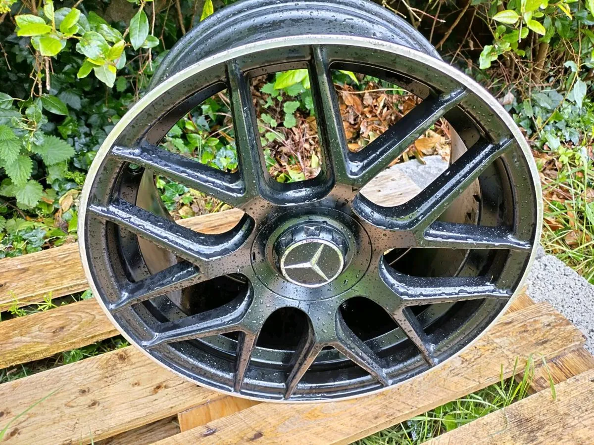 Mercedes Alloys (Replicas) 19 inch- Great looking - Image 3