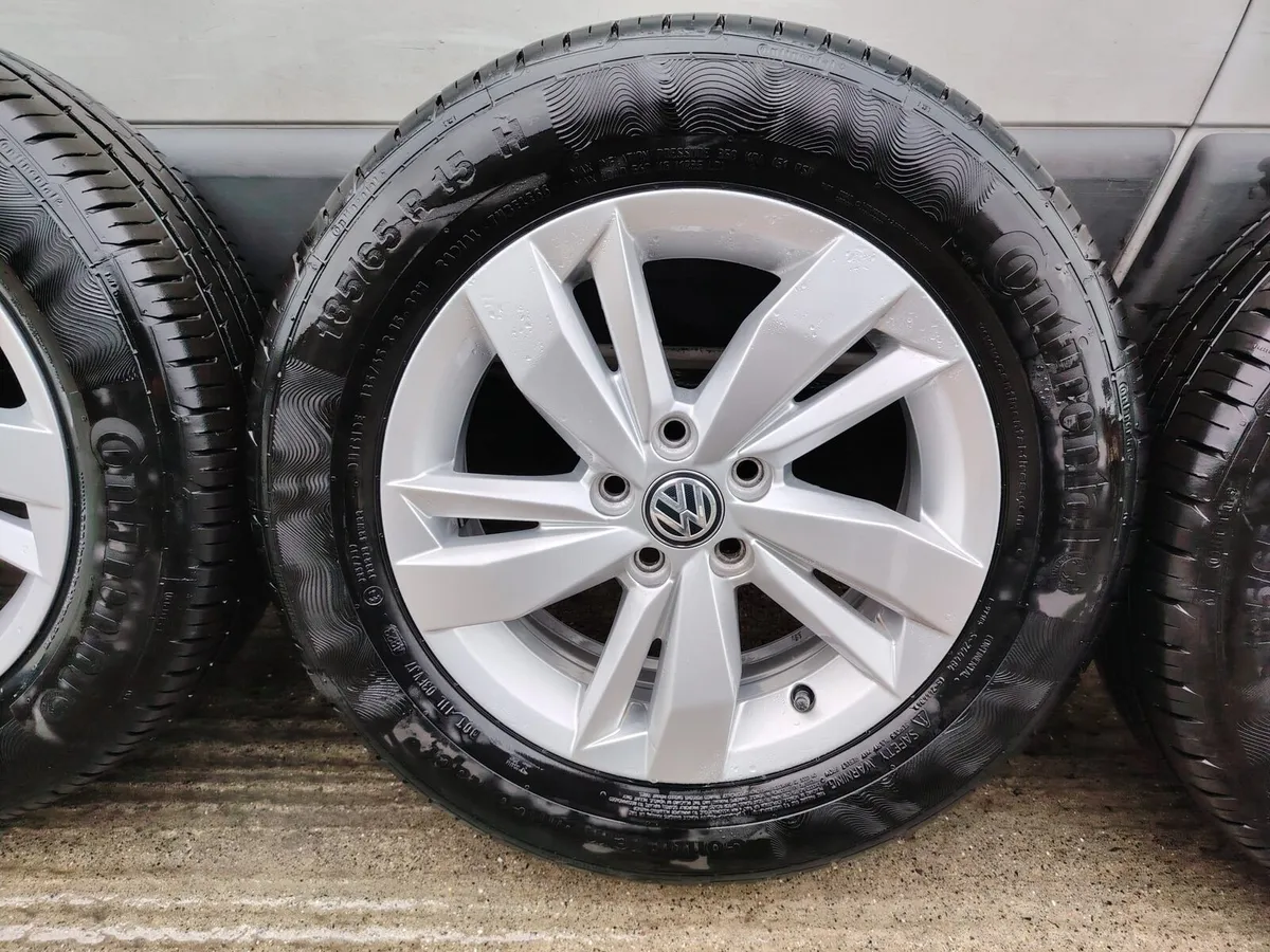 15" VW Polo alloys with Continental tyres.Like new - Image 4