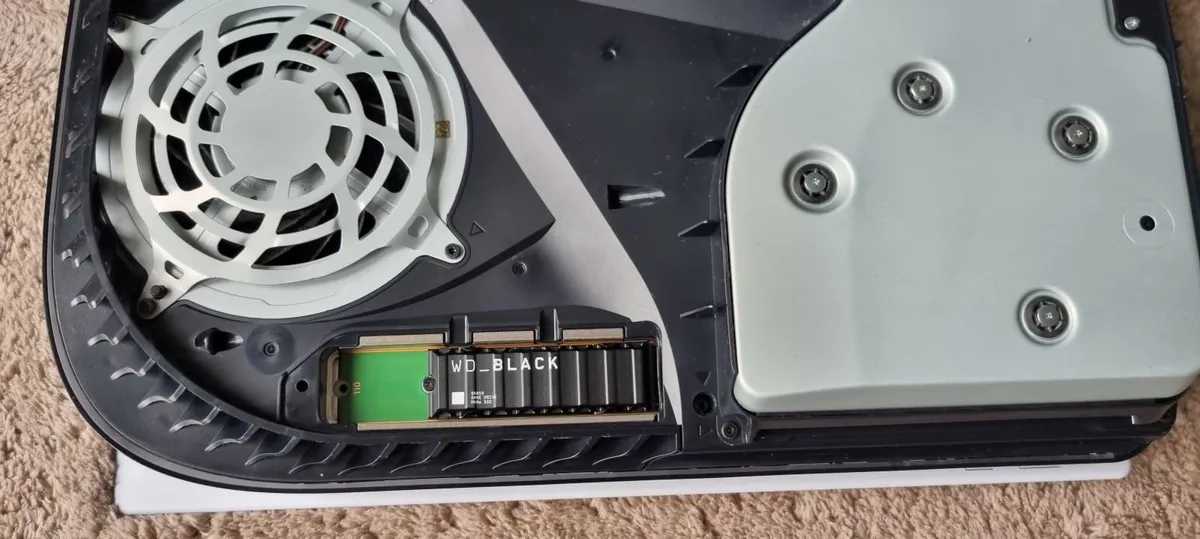 Playstation 5 Disc Edition + 1TB SSD - Image 2