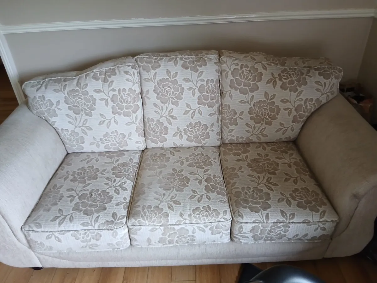 3 seater + armchair - Image 3