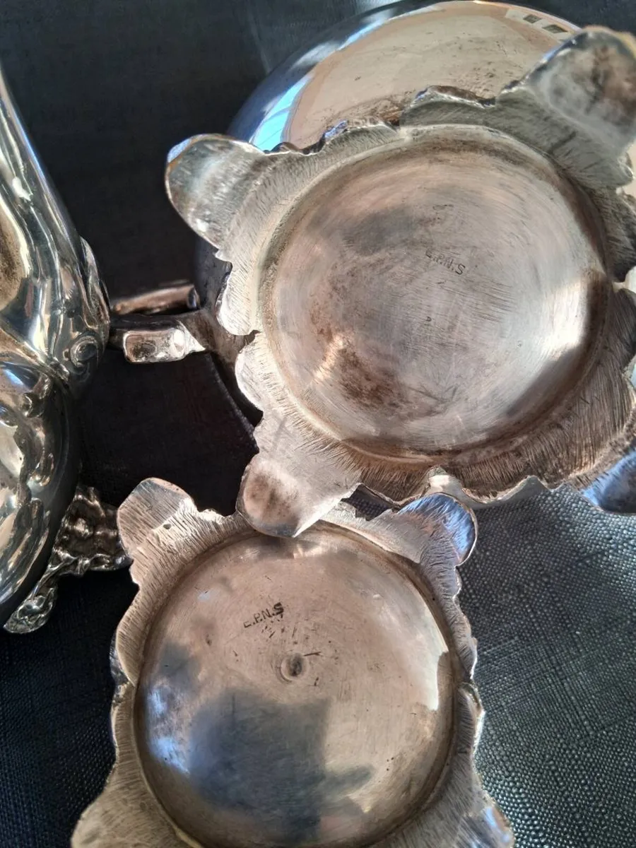 Silver Plated Teapot & Coffee Pot Set - Image 3