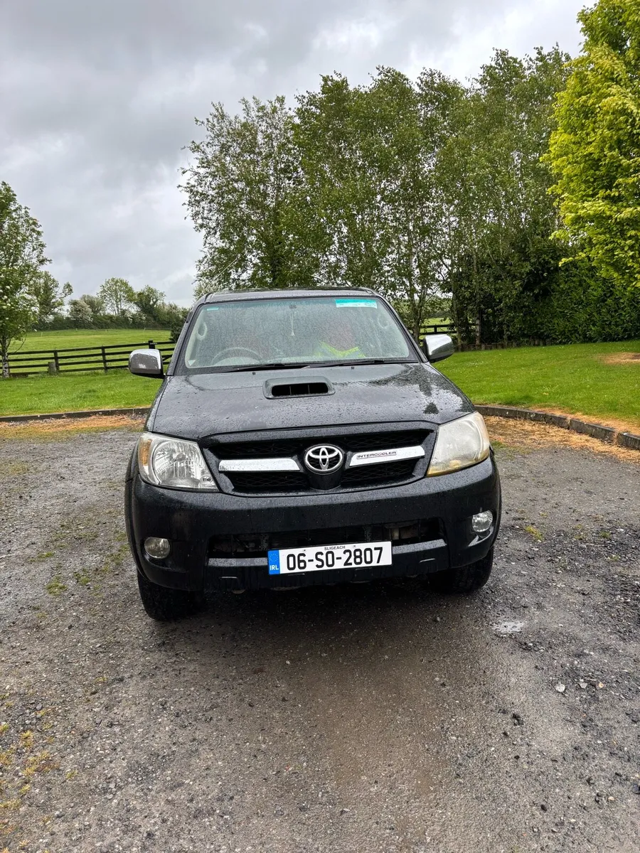 Toyota hilux - Image 2