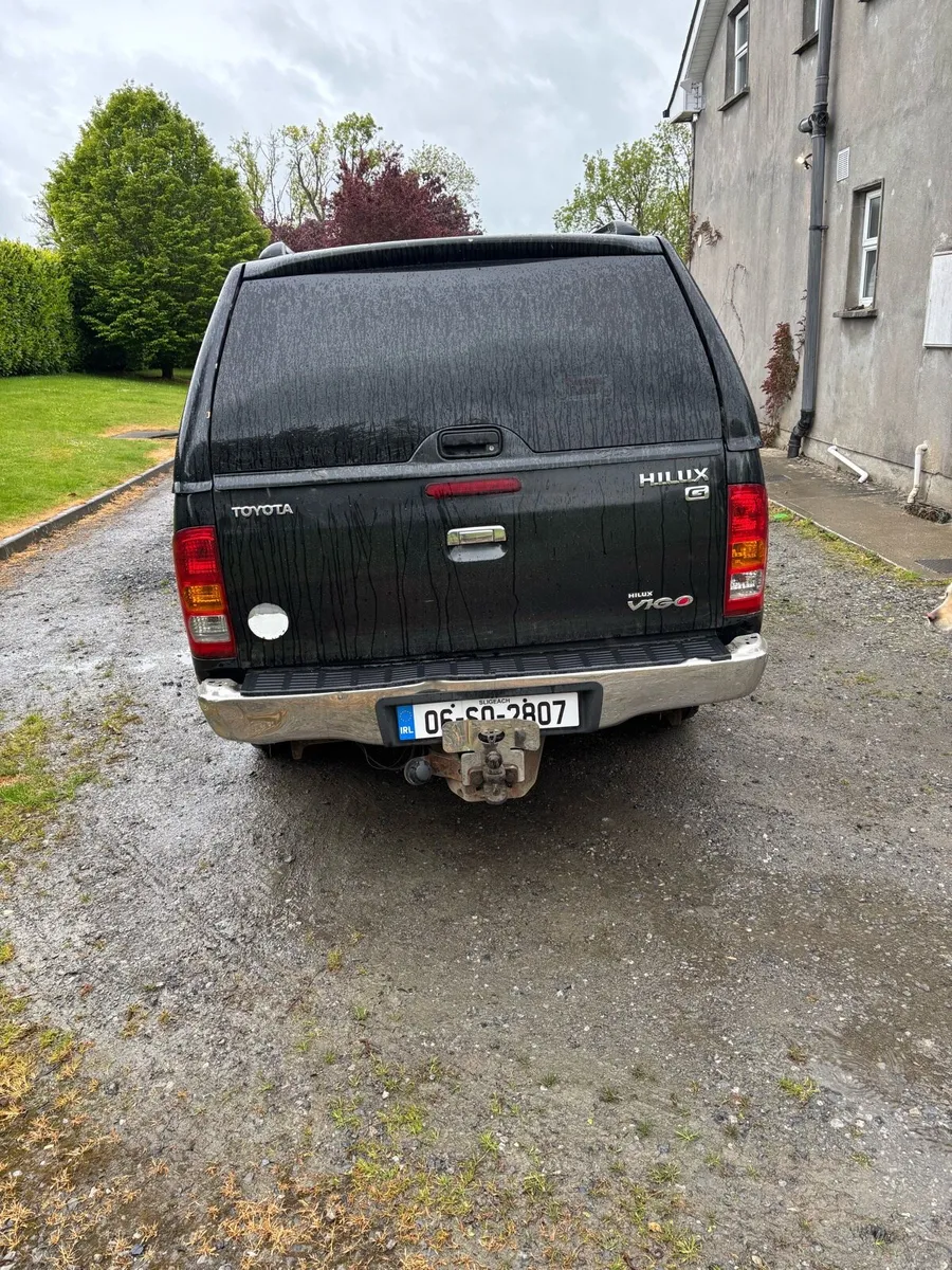 Toyota hilux - Image 4