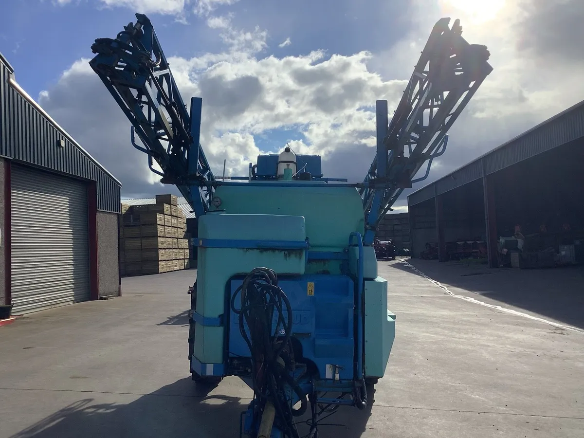 Berthood Trailed Sprayer - Image 3