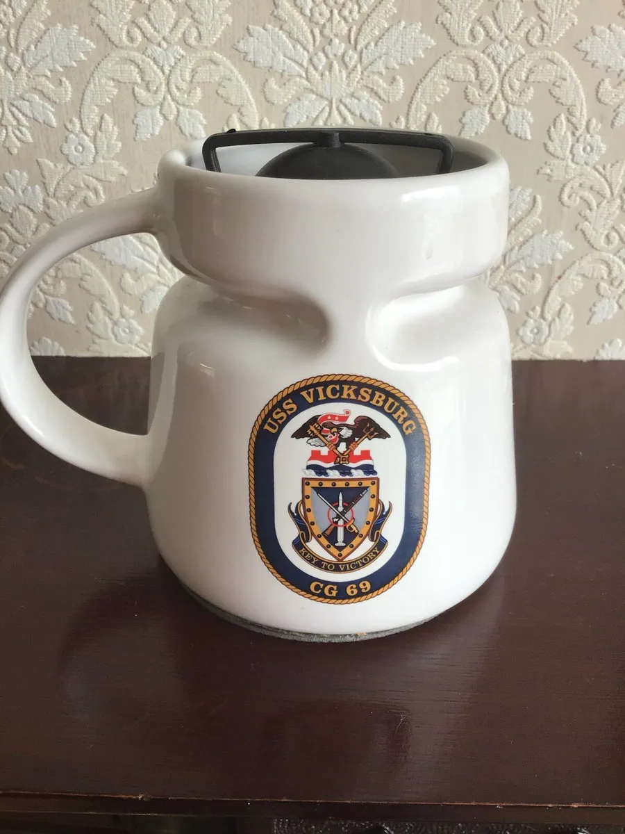 USS Vicksburg  (CG 69) Victory Mug - Image 4