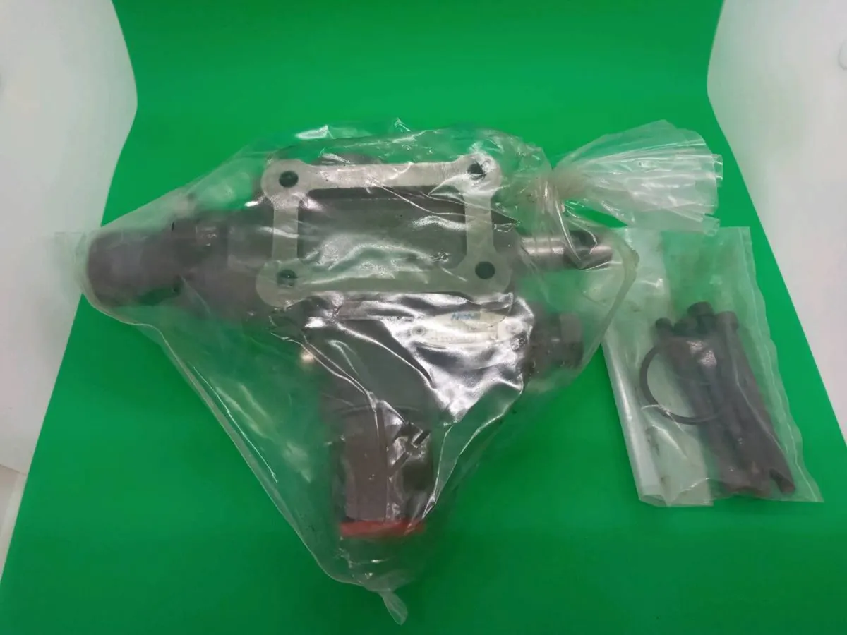 Postage - 2 x Directional Tipping Valves Pneumatic - Image 3