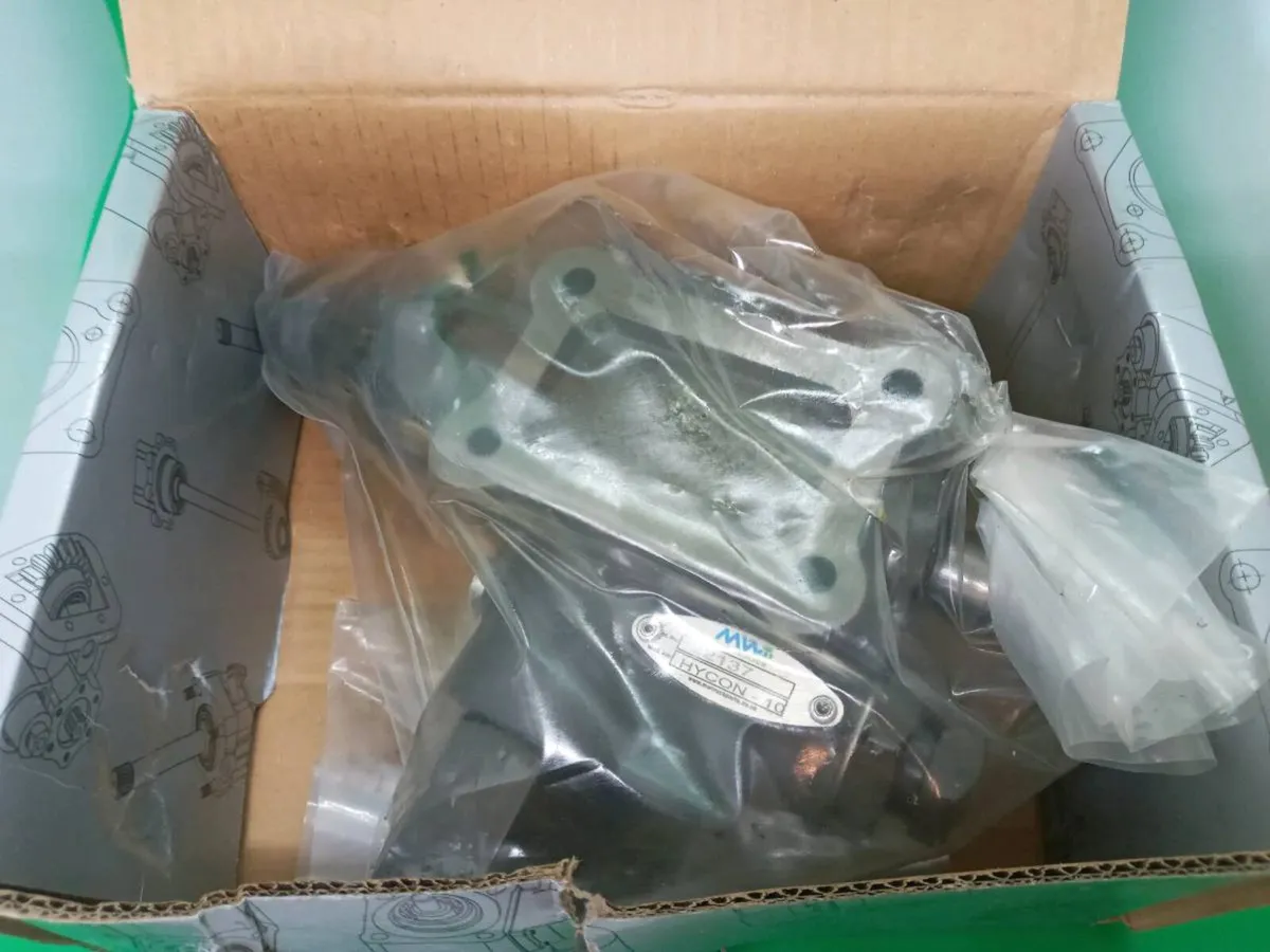 Postage - 2 x Directional Tipping Valves Pneumatic - Image 2