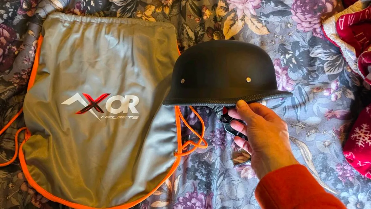 Brand new German motorcycle helmet - Image 1