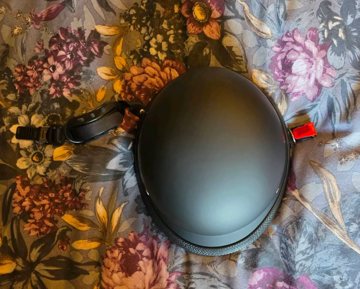 Brand new German motorcycle helmet - Image 3