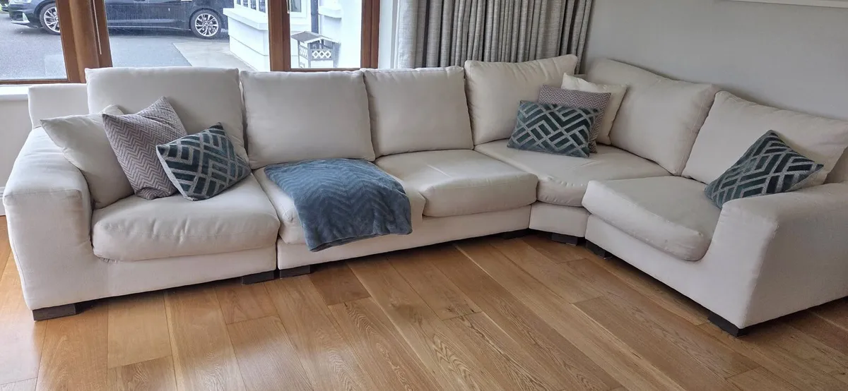 Corner sofa - Image 1