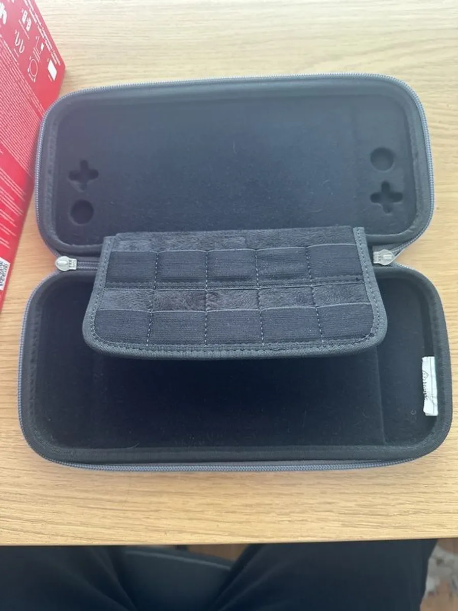nintendo switch oled - Image 3