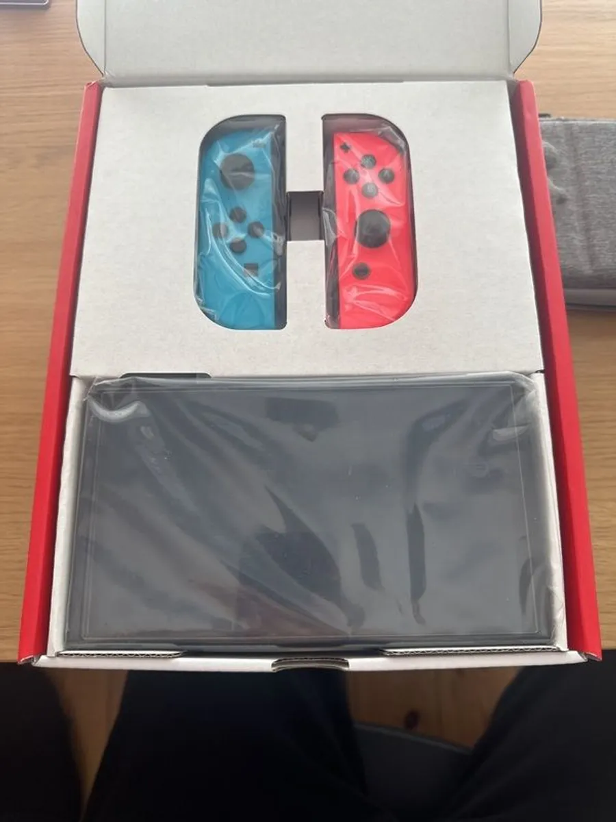 nintendo switch oled - Image 4