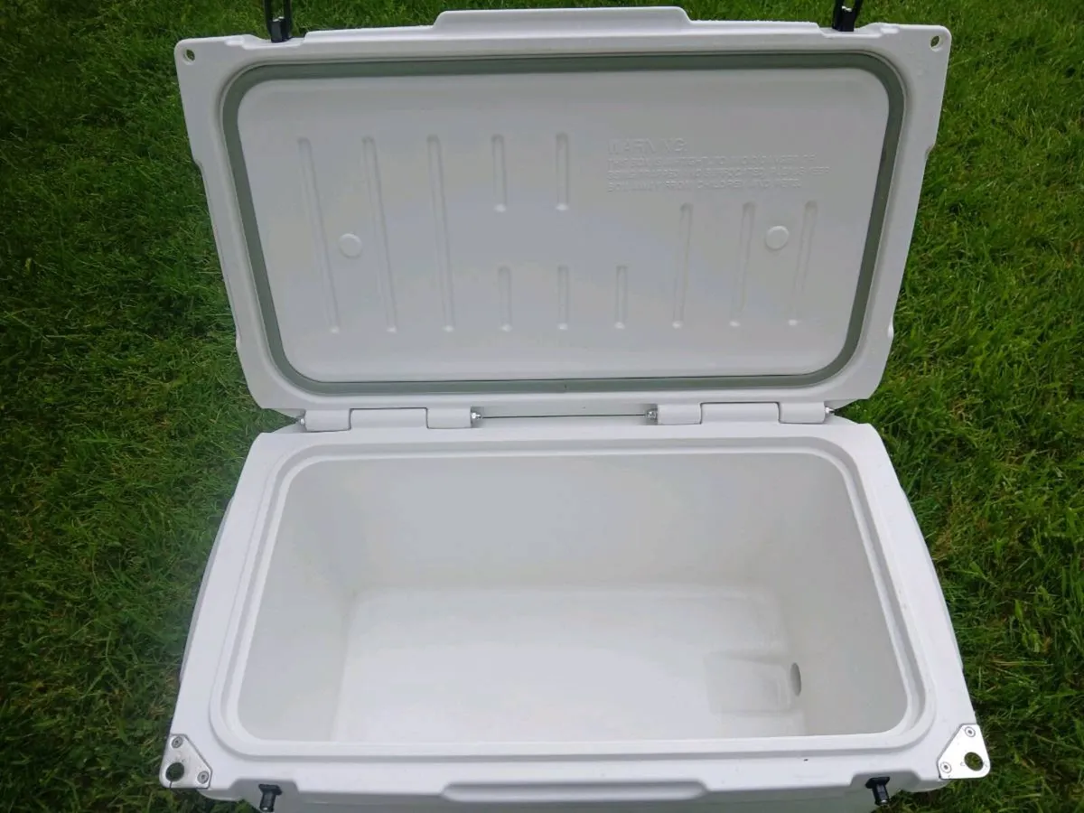 COOLER BOX 70 LITER - Image 3