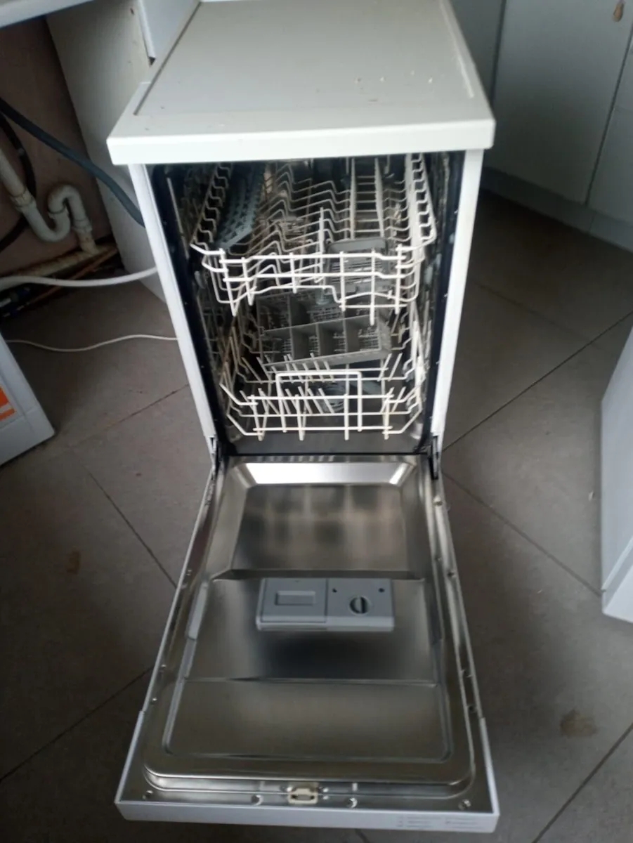 Powerpoint Dishwasher (slimline) (Width 17.5") - Image 3