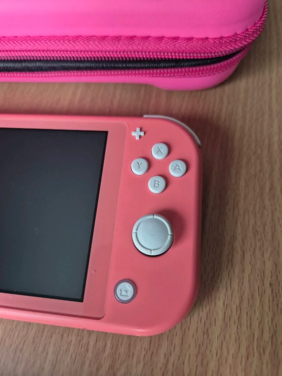 Nintendo switch lite - Image 3