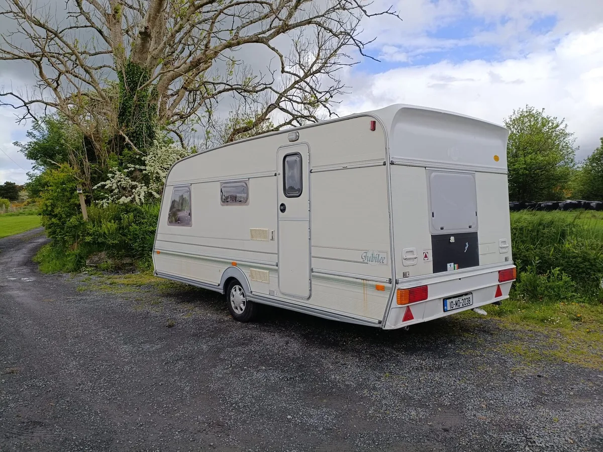 4 Berth Jubilee Caravan - Image 4