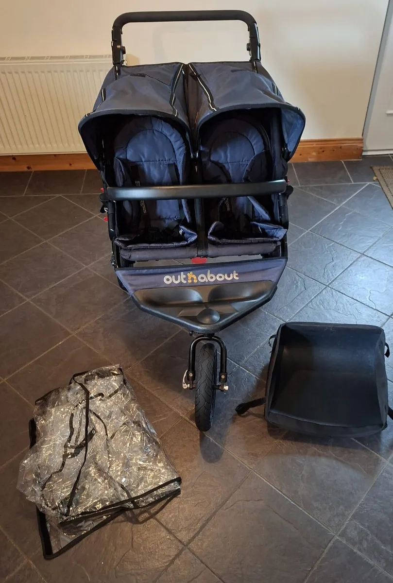 Out n About V4 Nipper 360 Double Buggy - Image 1
