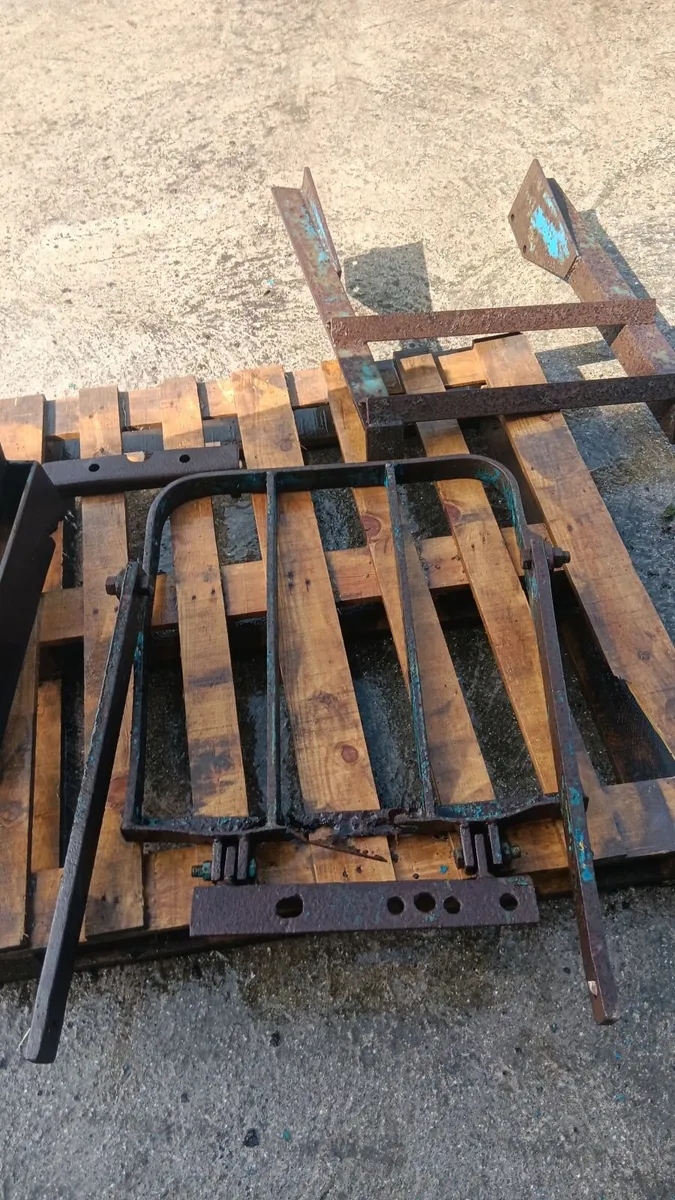 Ford parts - Image 4