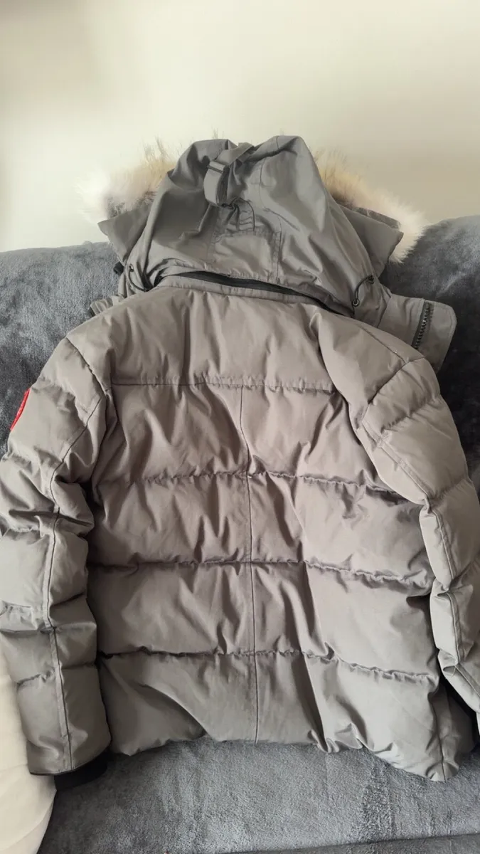 Canada goose Wyndham - Image 2