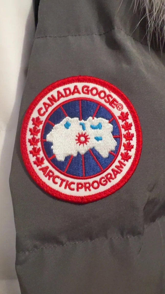 Canada goose Wyndham - Image 4