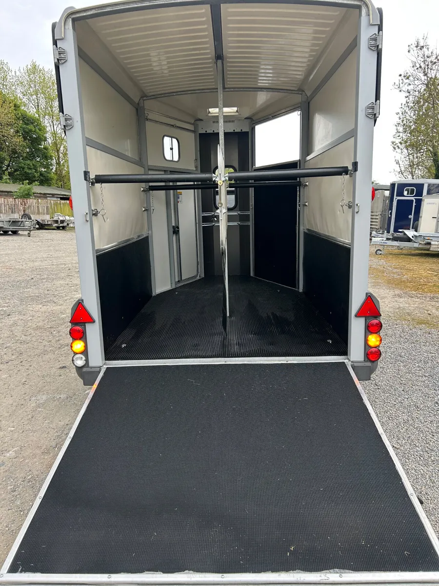 2022 Ifor Williams HB511  Horsebox - Image 4