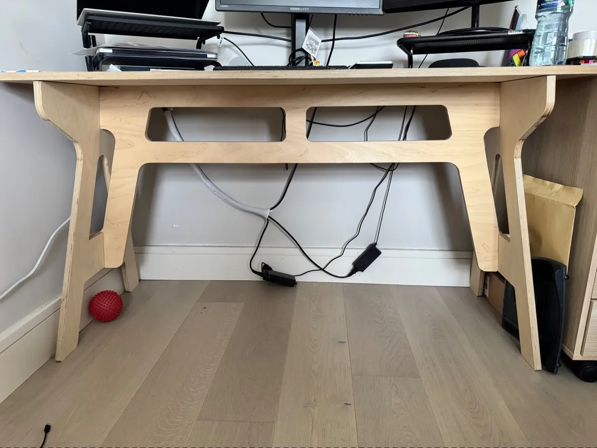 Desk for home office - Image 1