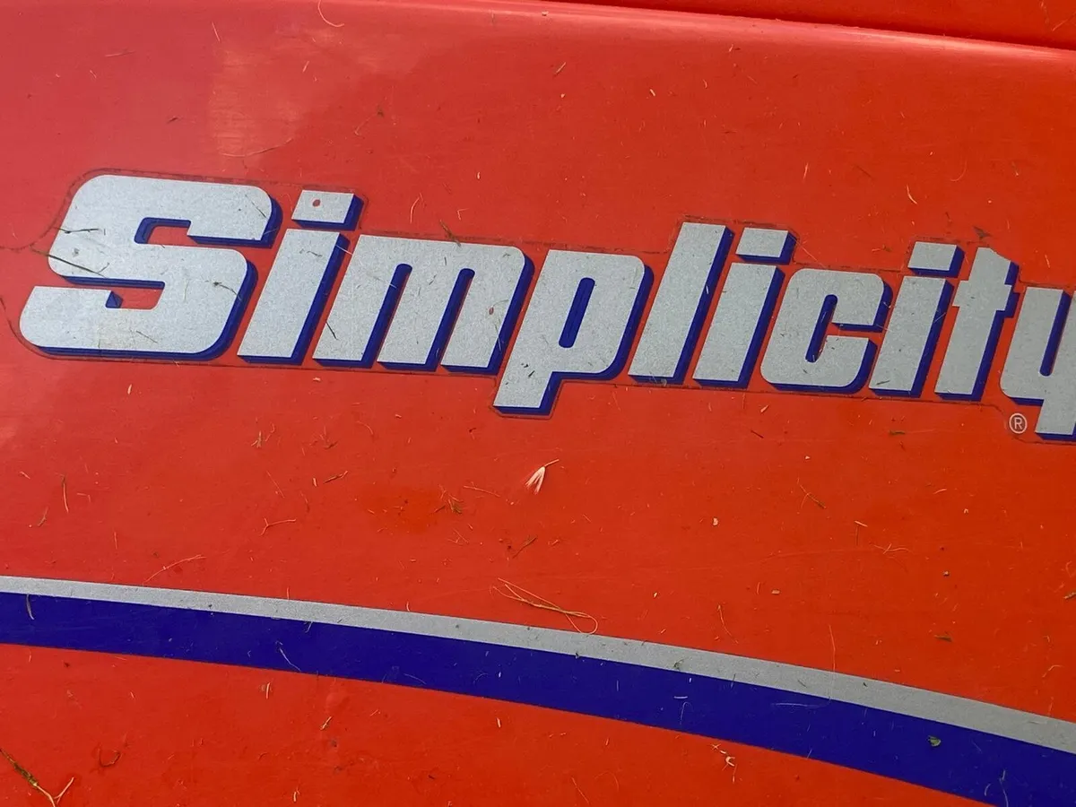 Simplicity  tractor  mower - Image 2