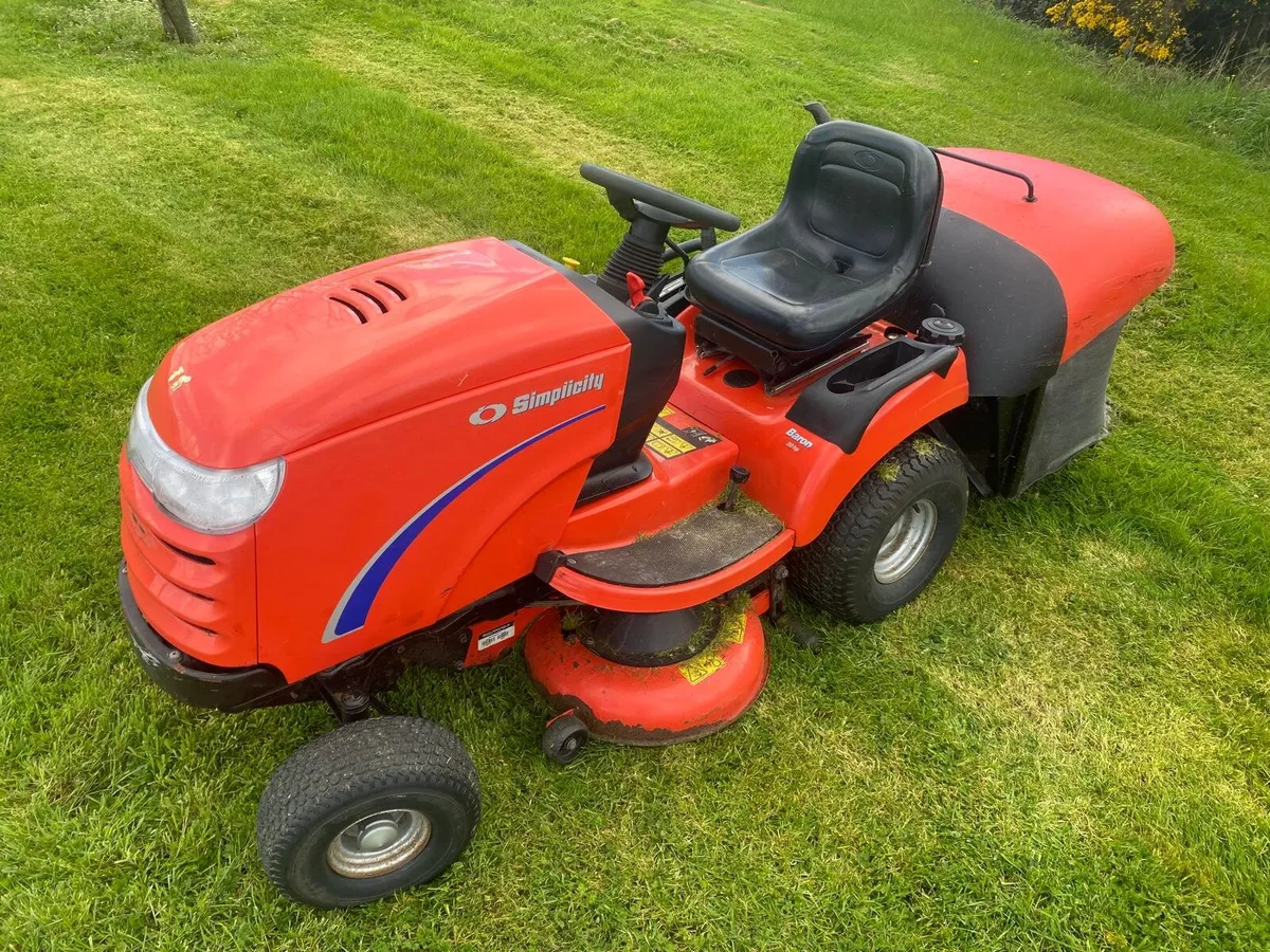 Simplicity  tractor  mower - Image 4