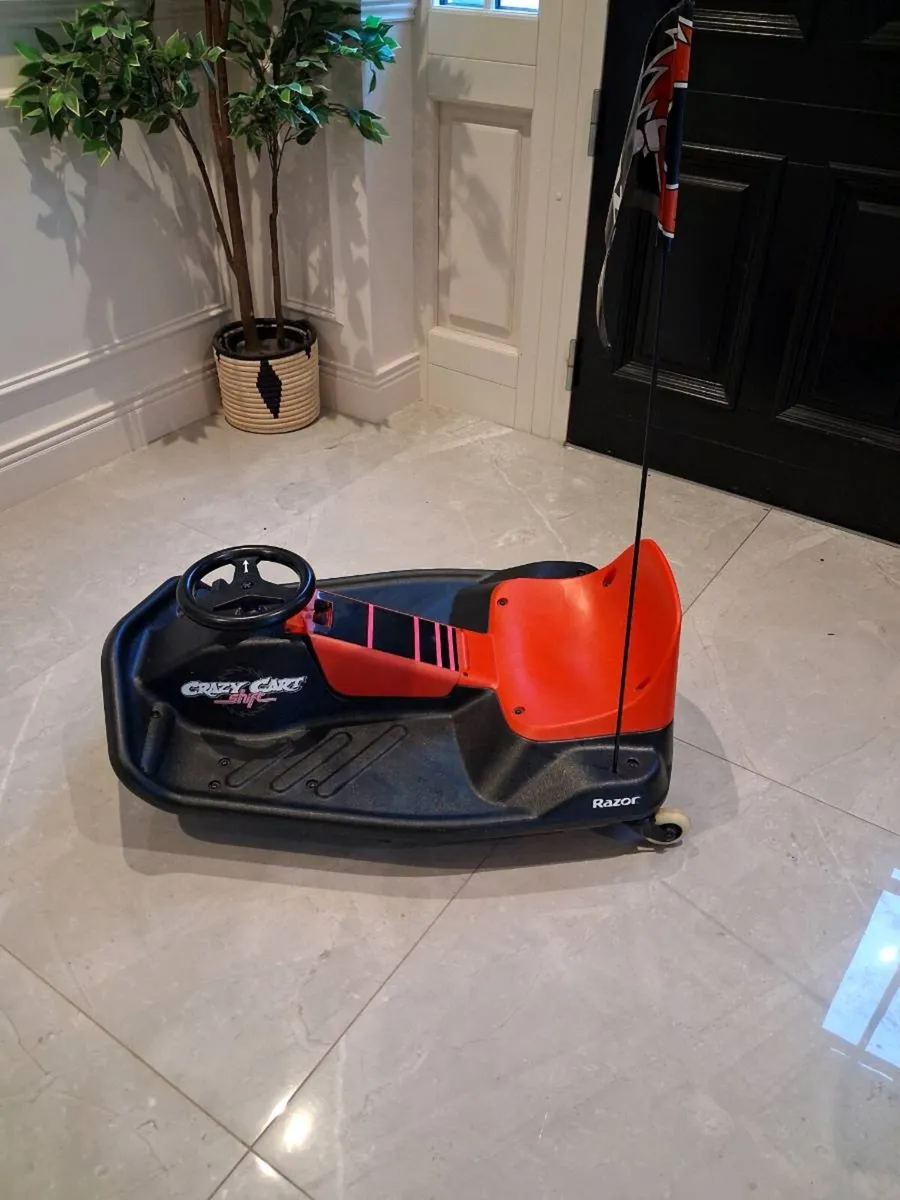 RAZOR CRAZY CART - Image 1
