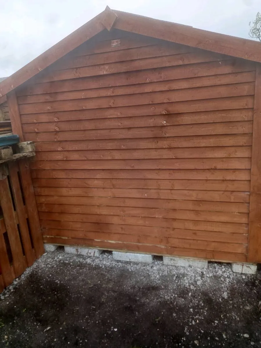 Timber shed - Image 2