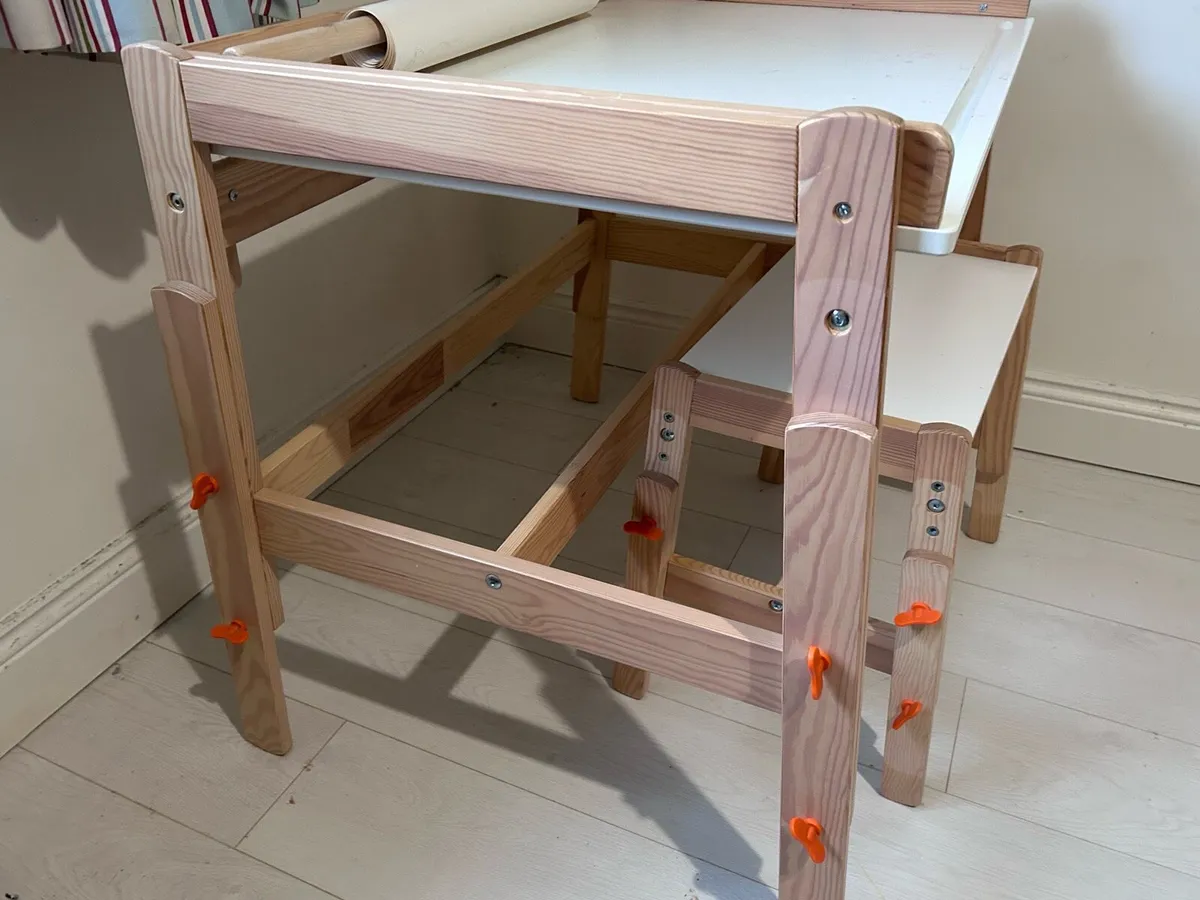 Childrens IKEA FLISAT Desk - Image 2
