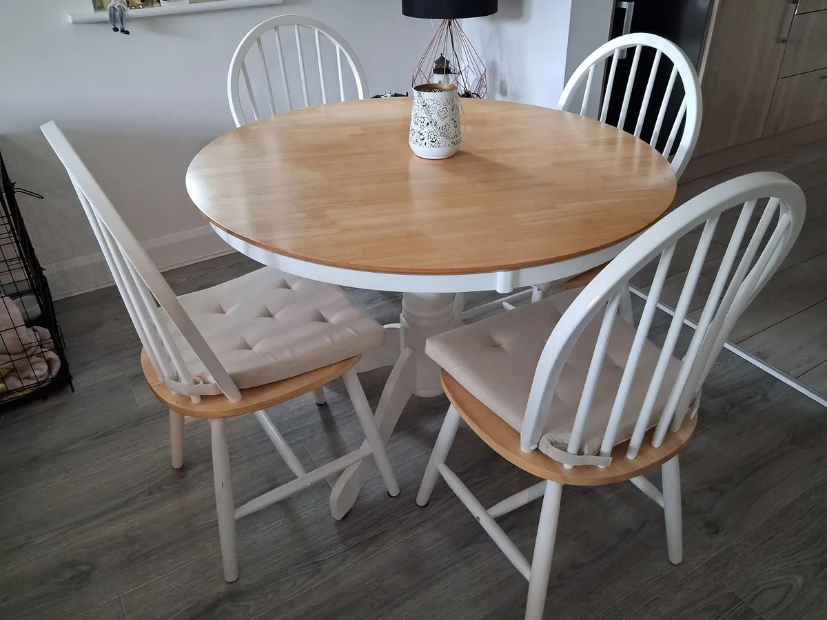 Dining table and 4 chairs for sale - Image 3