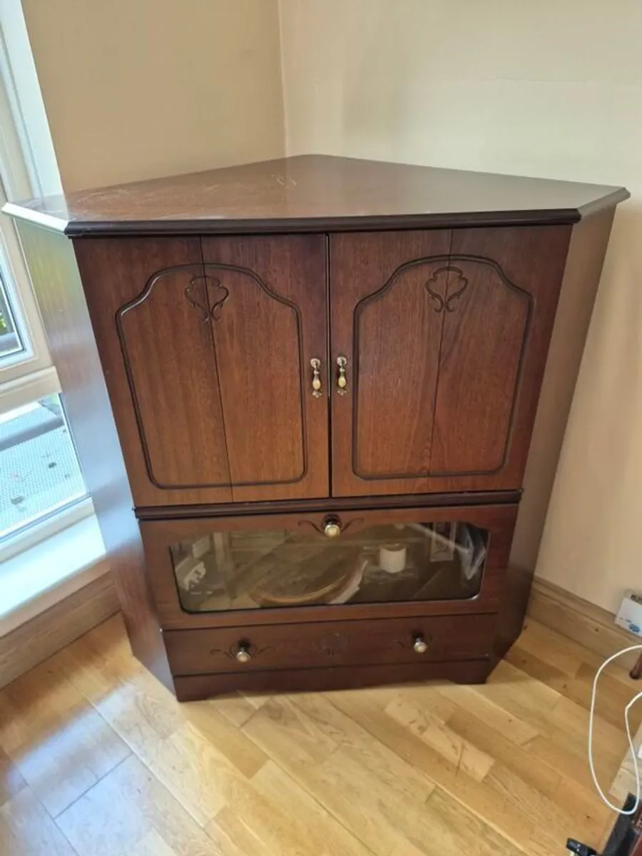 vintage mahogany corner TV unit - Image 1