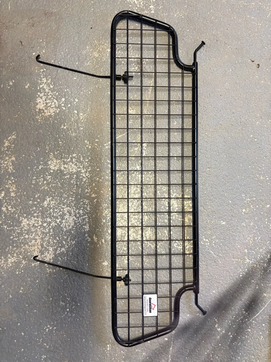 Mercedes E-Class Dog Guard and Boot Divider - Image 4