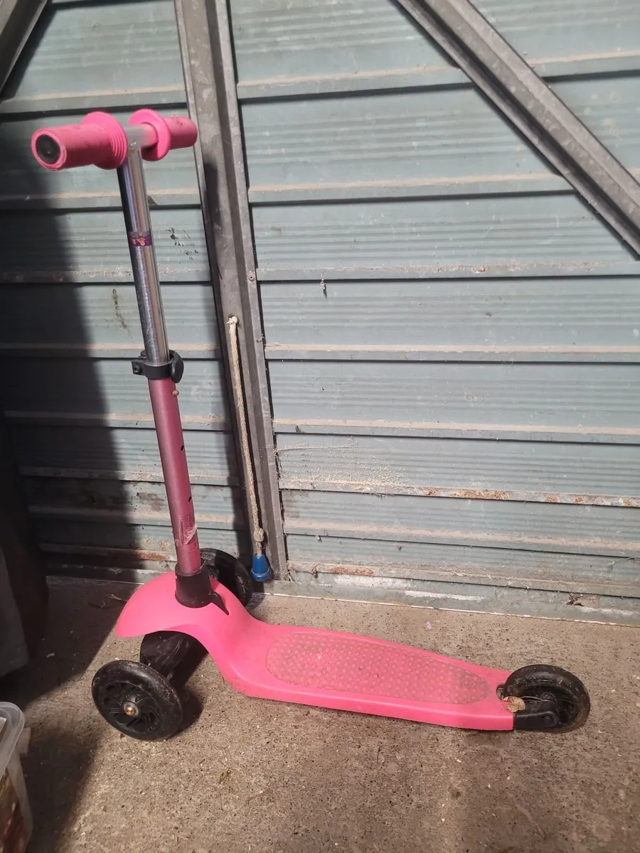 2 child scooters - FREE - Image 2