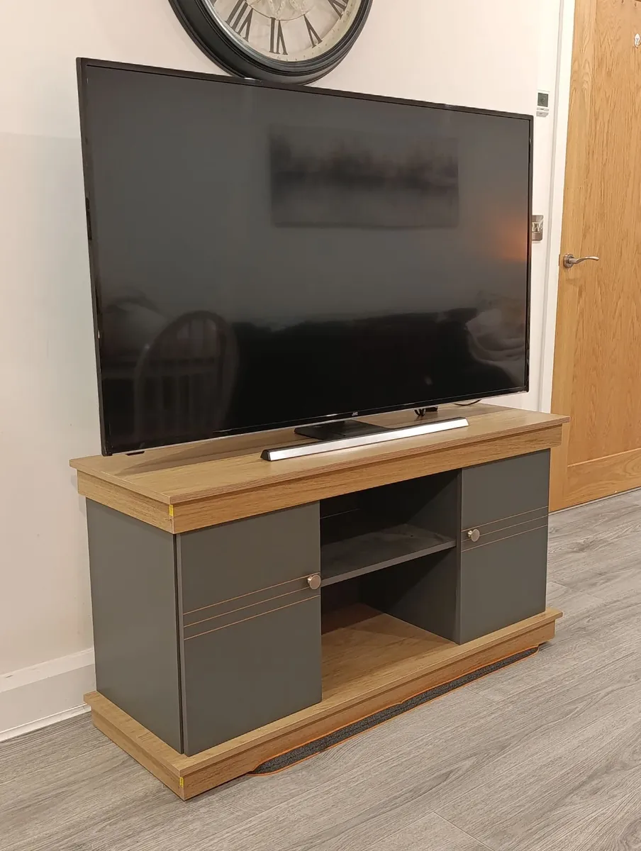 TV unit for sale - Image 1