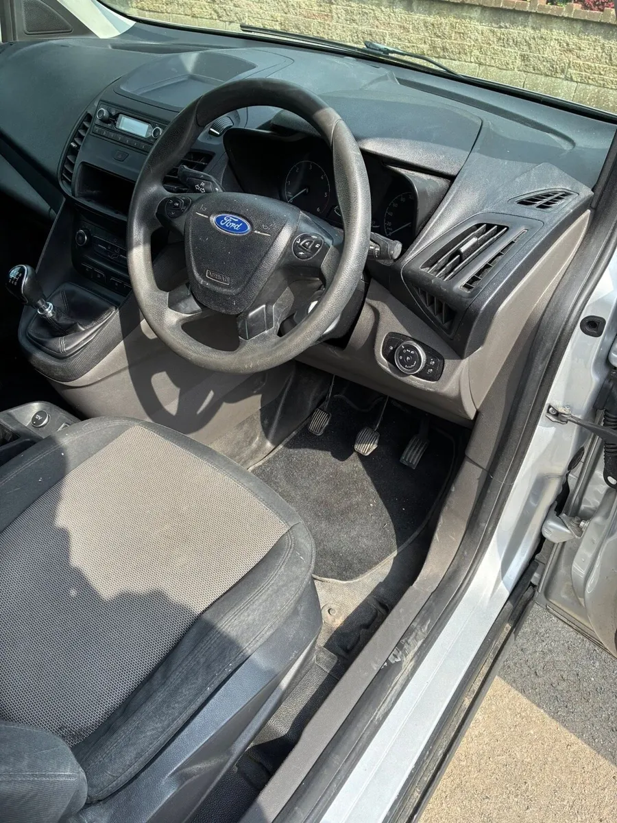 2019 ford transit connect - Image 2